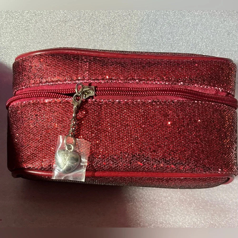BEAUTY BIO - GloPRO Microneedling Tool & Face Attachment in red sparkle zip bag